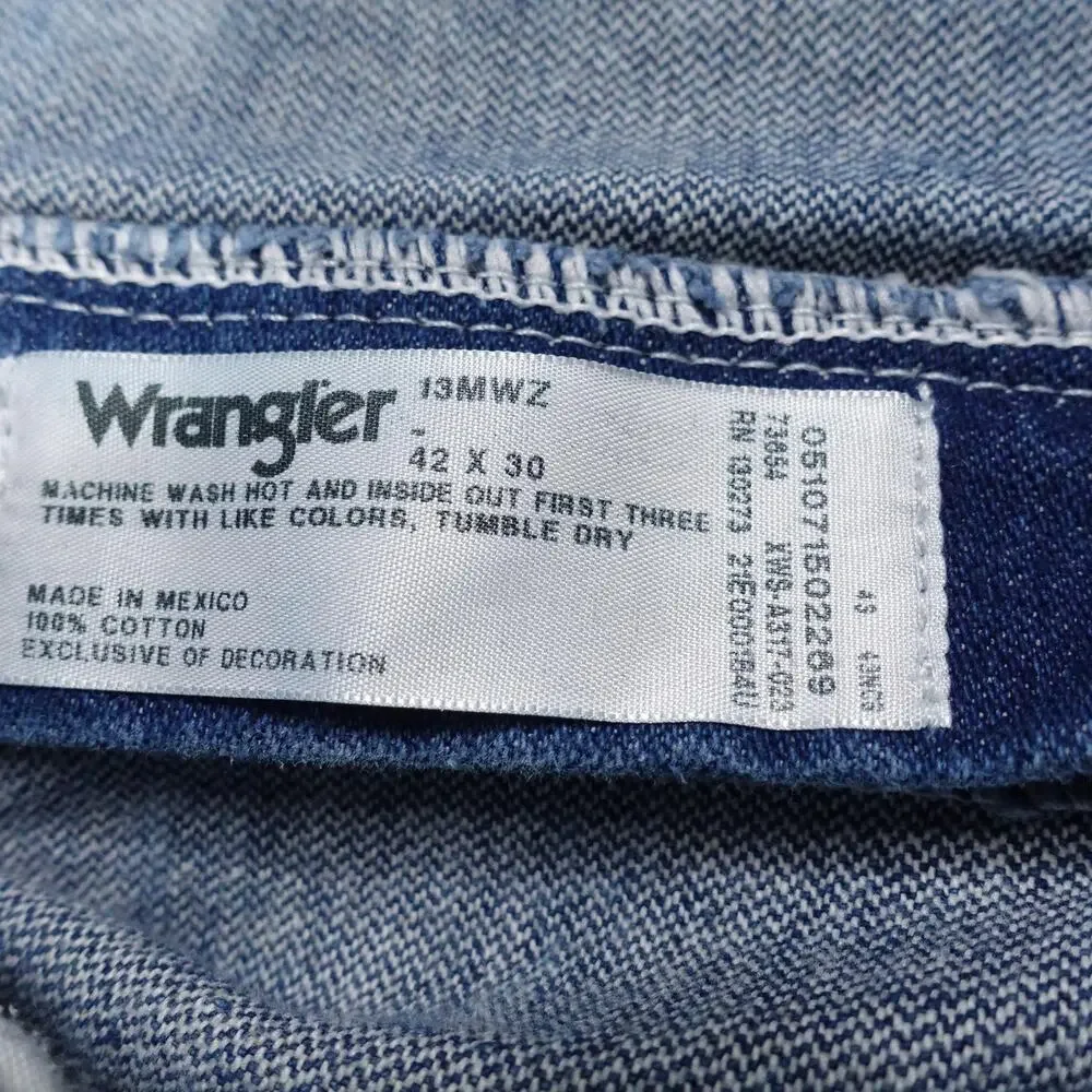 Vintage Wrangler Jeans 40x29 (42x30) Blue 13MWZ‎ Cowboy Cut Straight Leg Denim